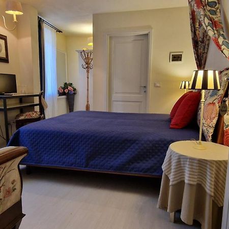 Bed and Breakfast Antica Casa Menetti B E B à Sestola Extérieur photo