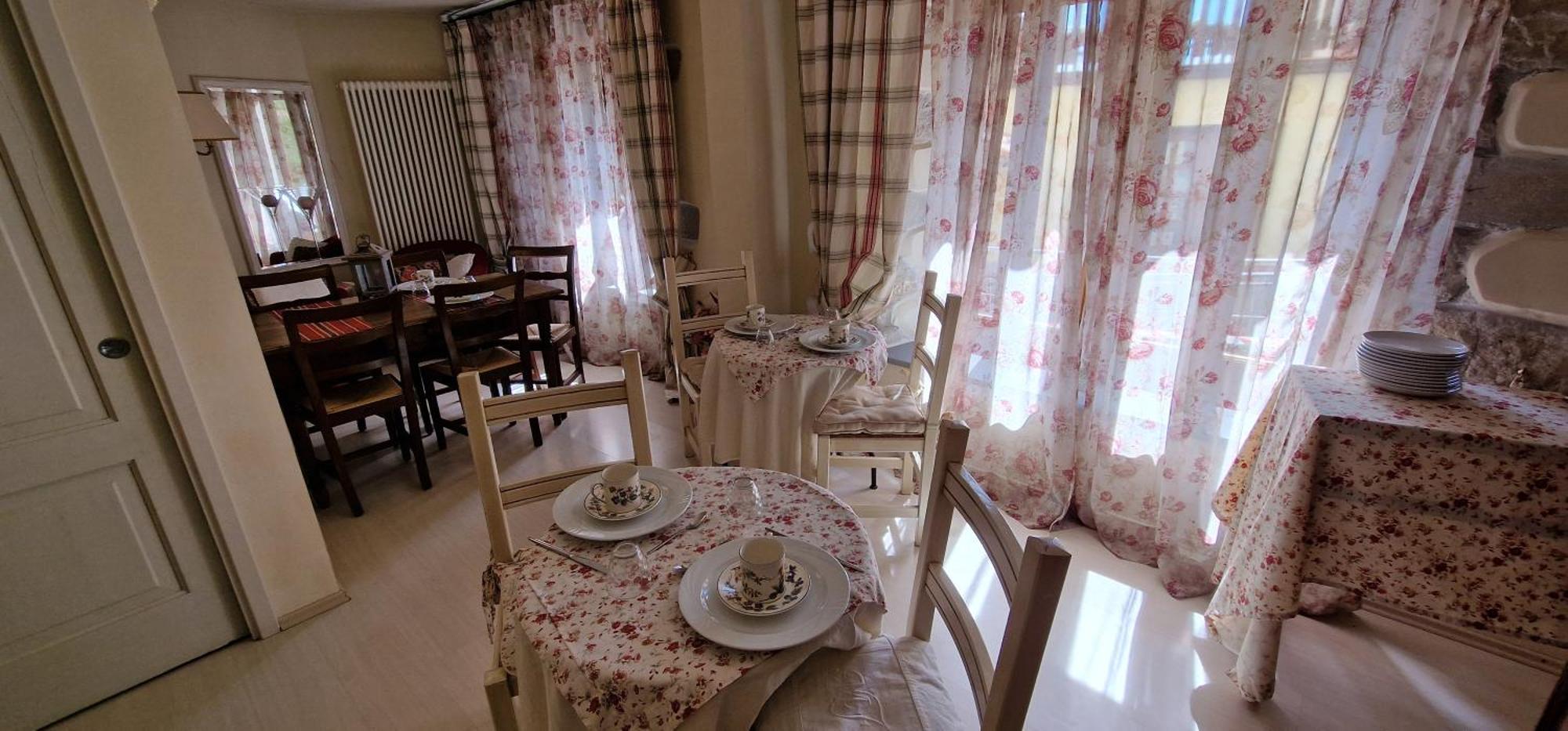 Bed and Breakfast Antica Casa Menetti B E B à Sestola Extérieur photo